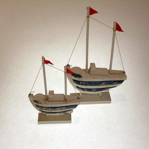 Judith Edwards Designs 3723 Sail Boats&#44; Set of 2