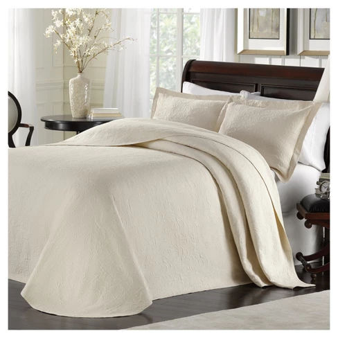 Ivory Majestic Bedspread (Queen) - LaMont Home®