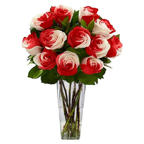 Sweetheart Roses, 12 Stems - with Vase
