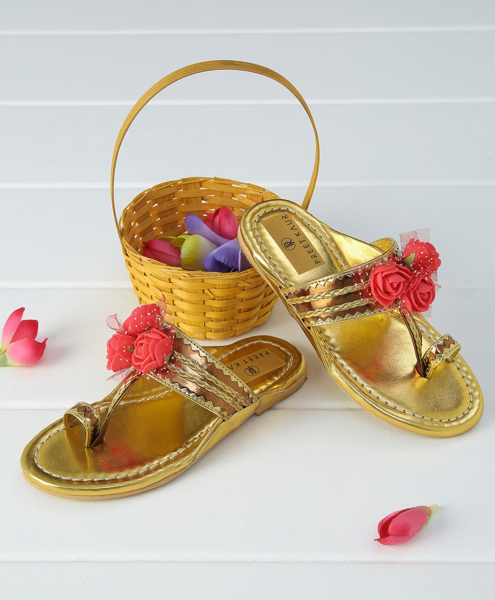 golden chappal online