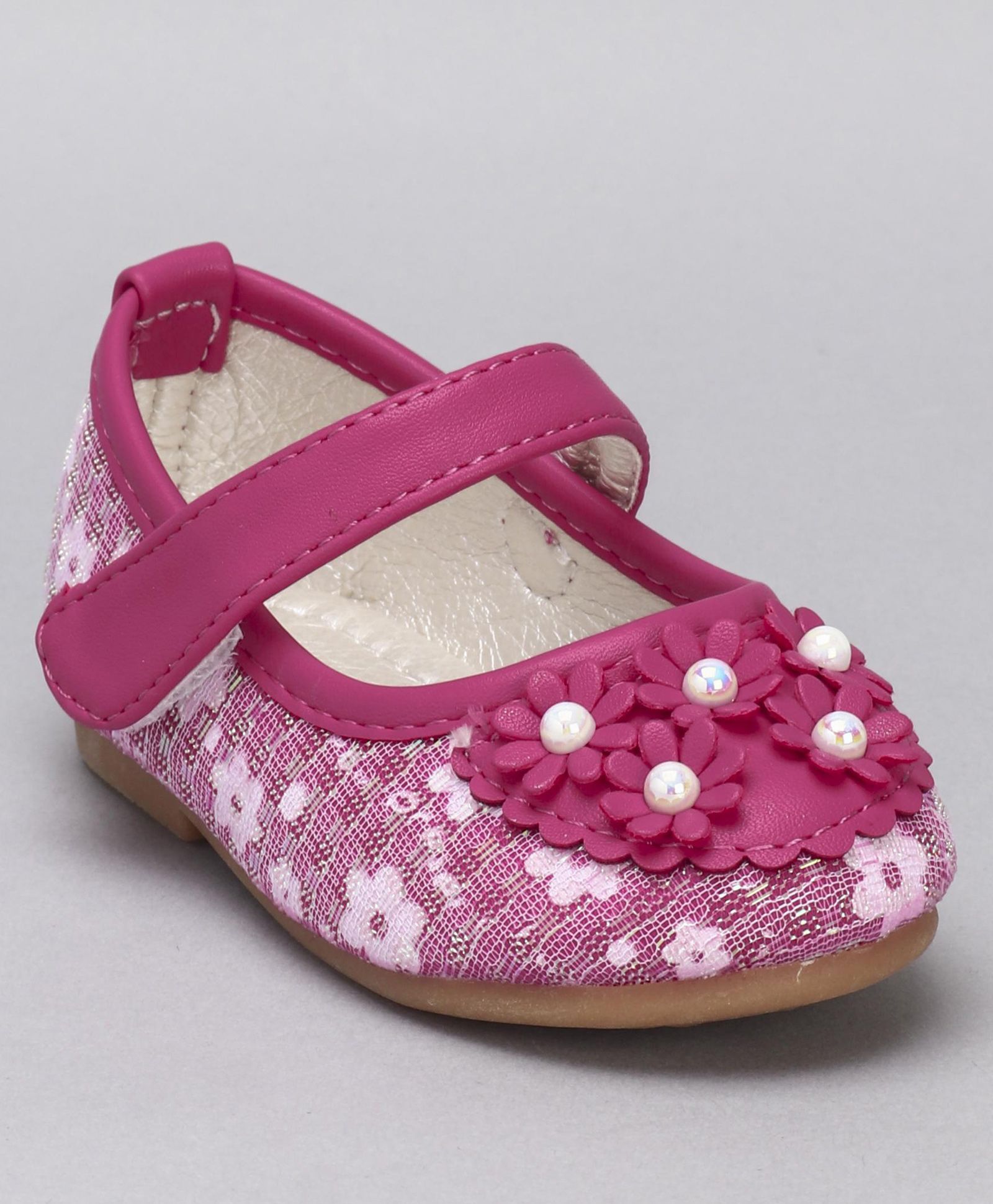 cute walk by babyhug shoes