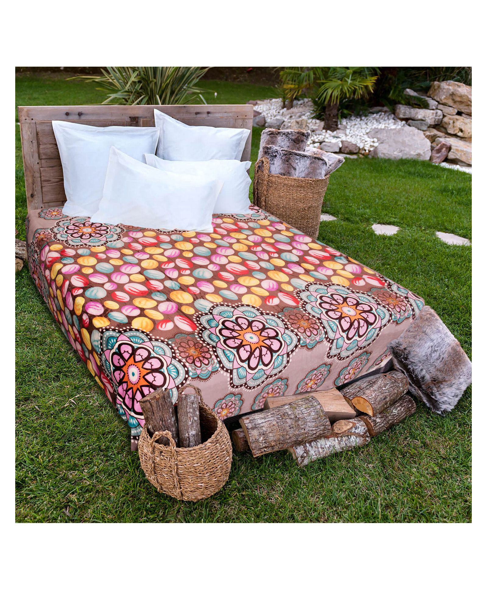 A Homes Grace Single Bed Flannel Blanket Polka Dot Design - Multicolour