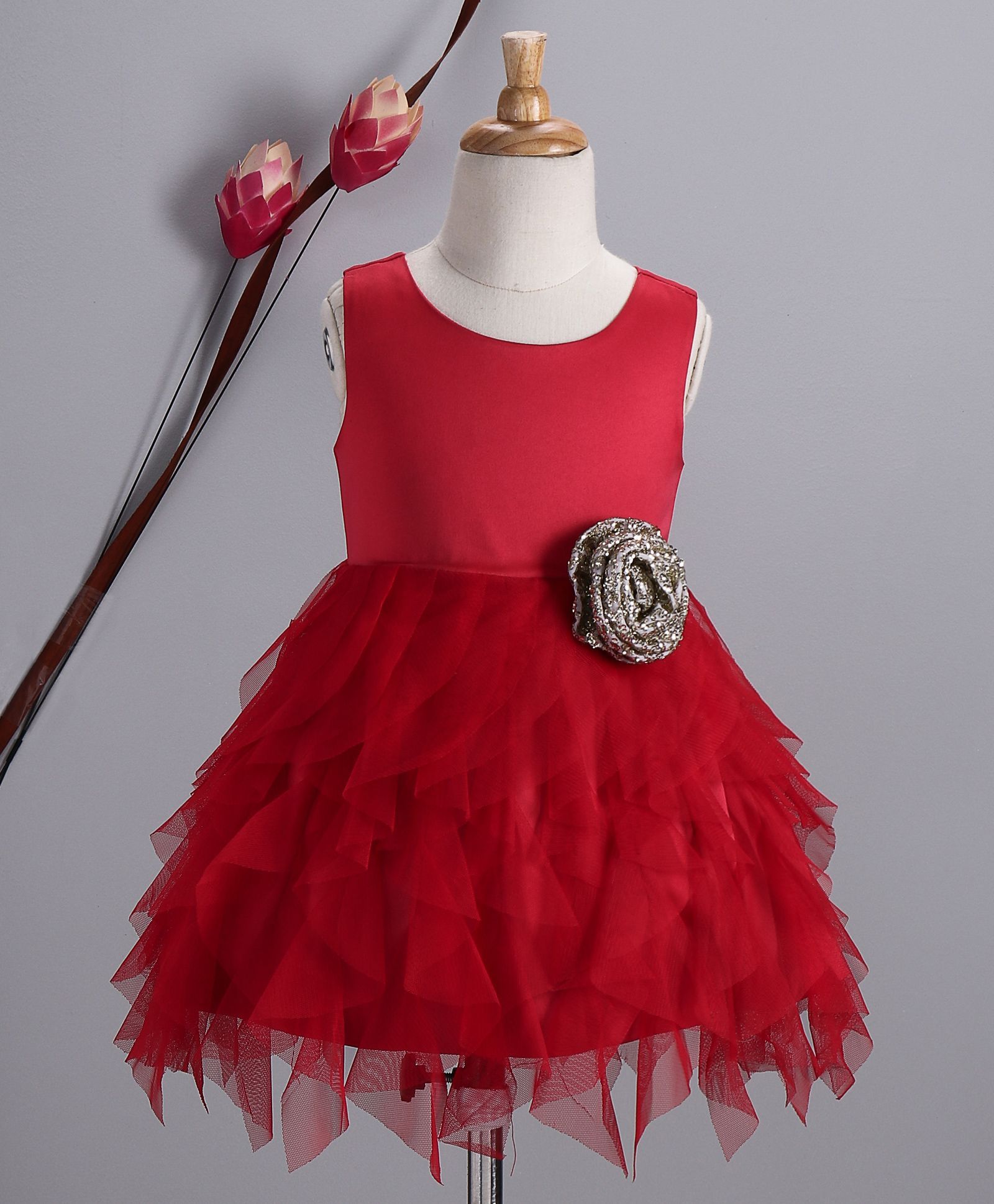 KIDSDEW Glittery Flower Applique Dress - Red