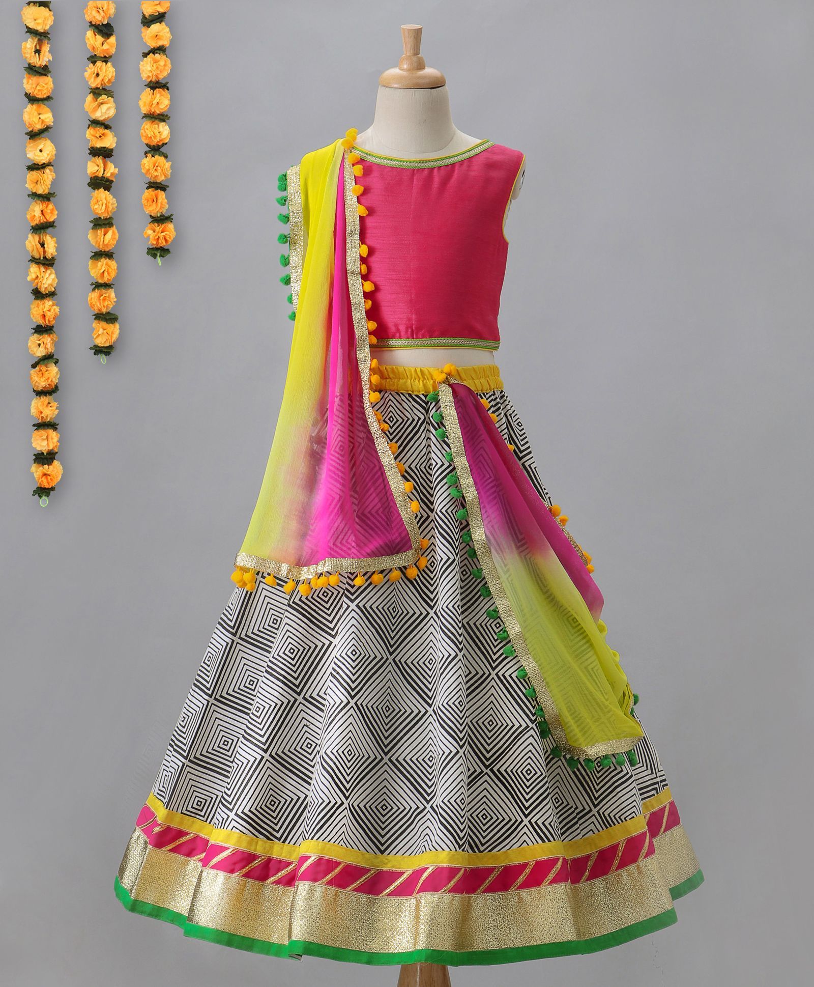 Kids Chakra Geometric Ghagra & Solid Choli - Pink