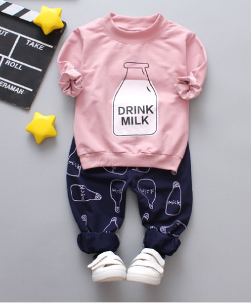 Dells World Milk Bottle Print Full Sleeves Tee & Full Length Bottom Set