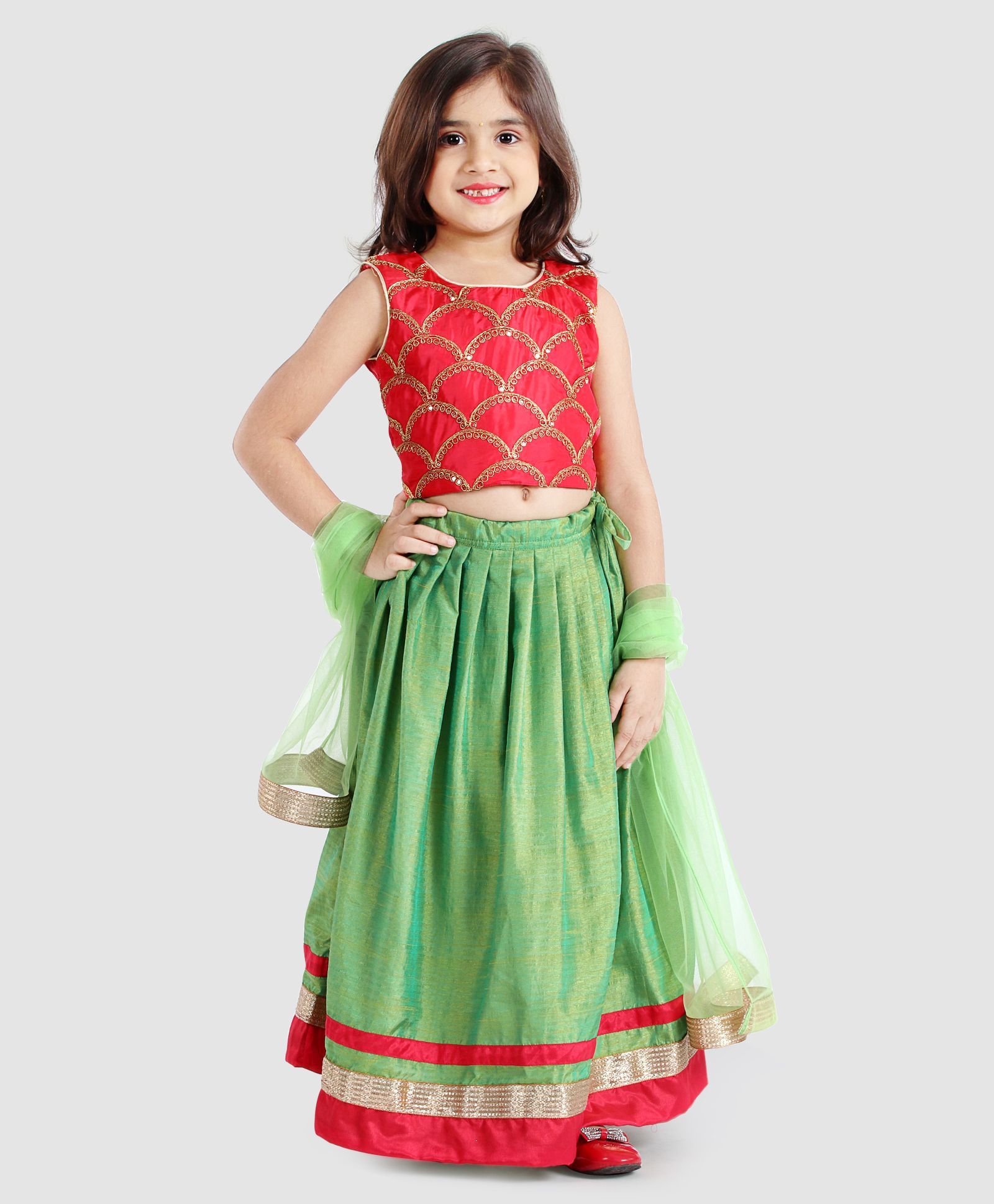 sleeveless choli