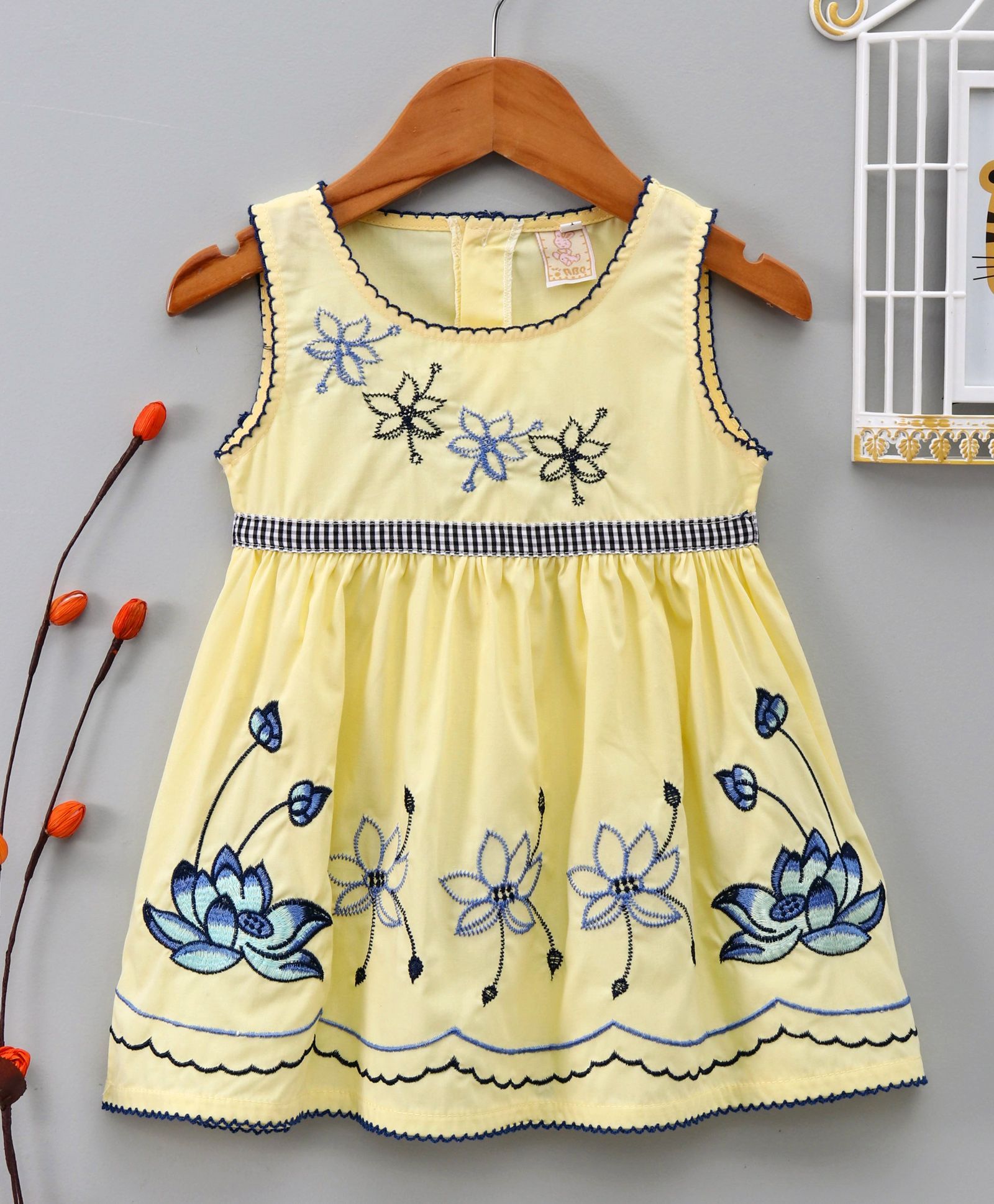 ABQ Flower Embroidery Sleeveless Dress - Yellow