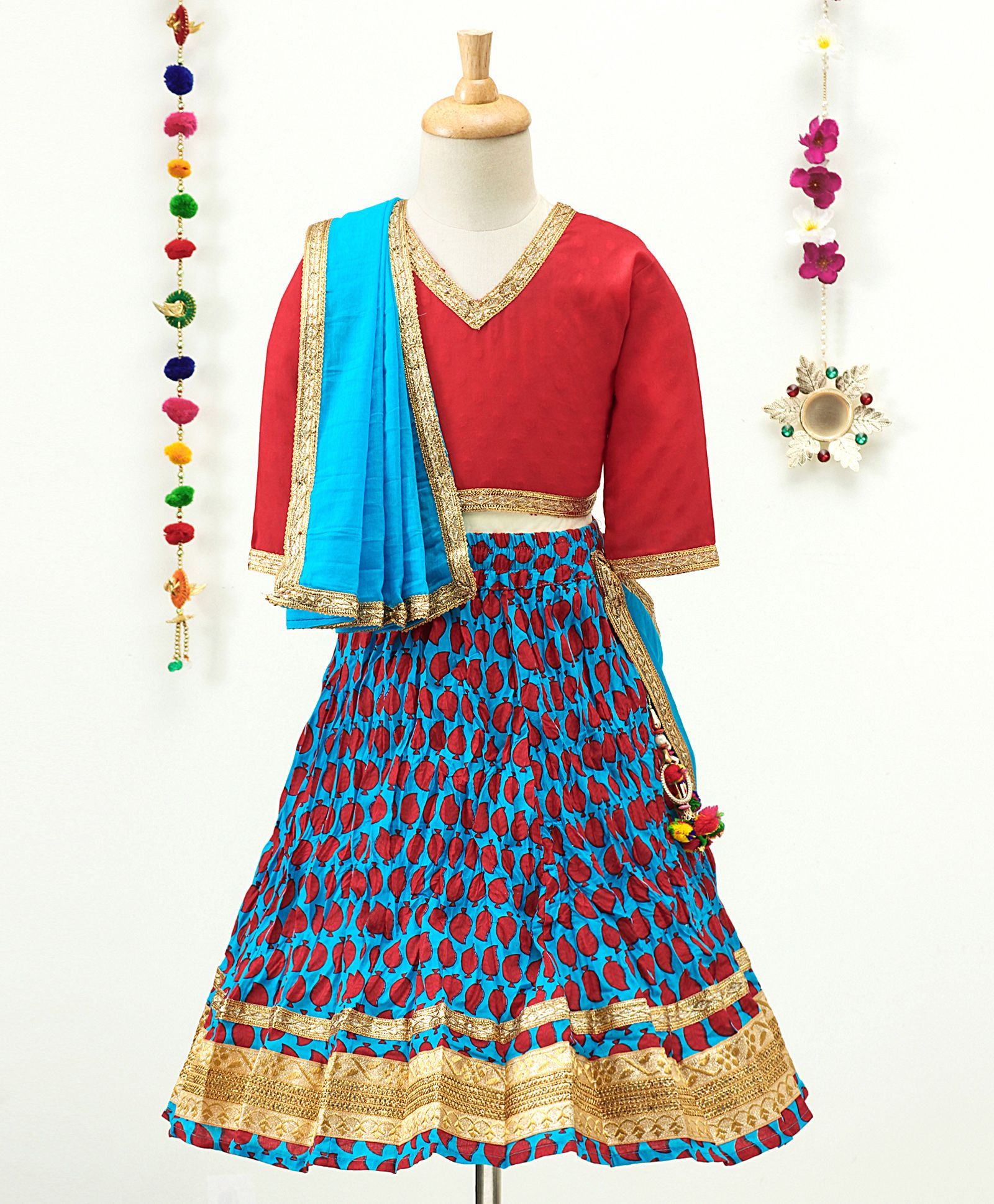 Kidcetra Full Sleeves And Printed Lehenga With Dupatta - Blue & Red
