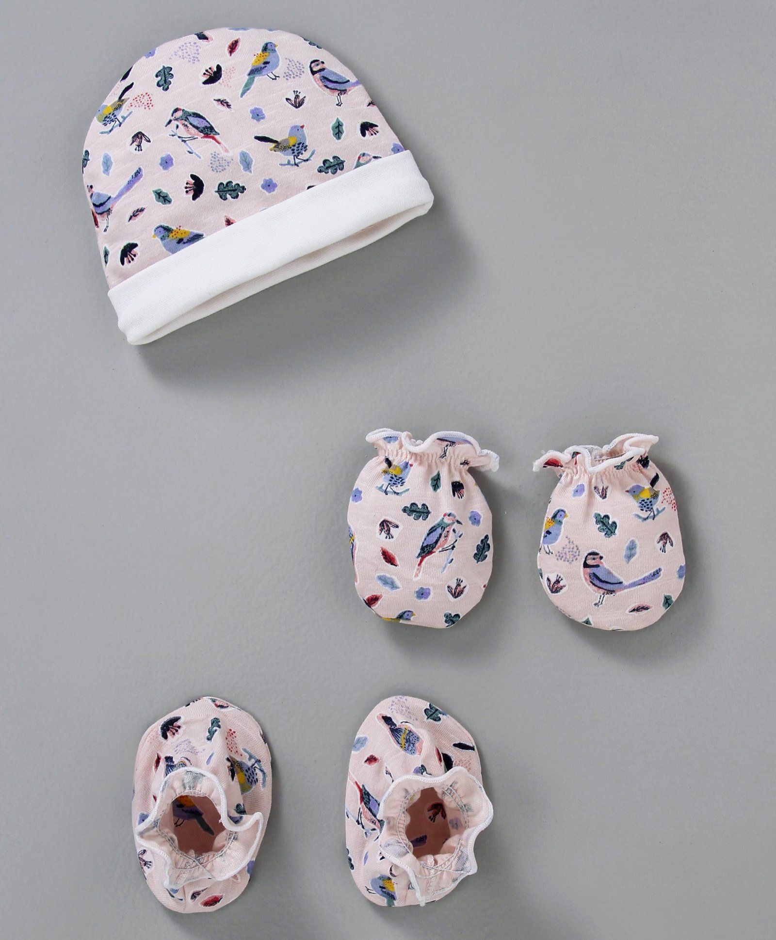 cap mittens booties set