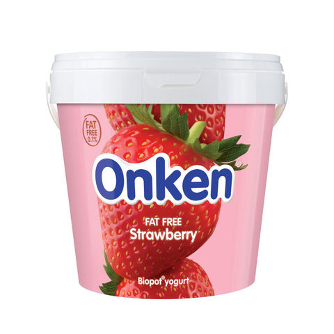 Onken Fat Free Strawberry Yogurt 450g