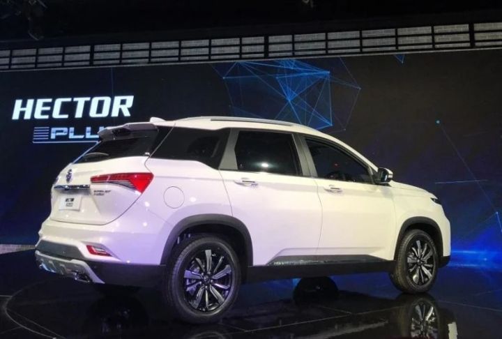 MG Hector Plus Image