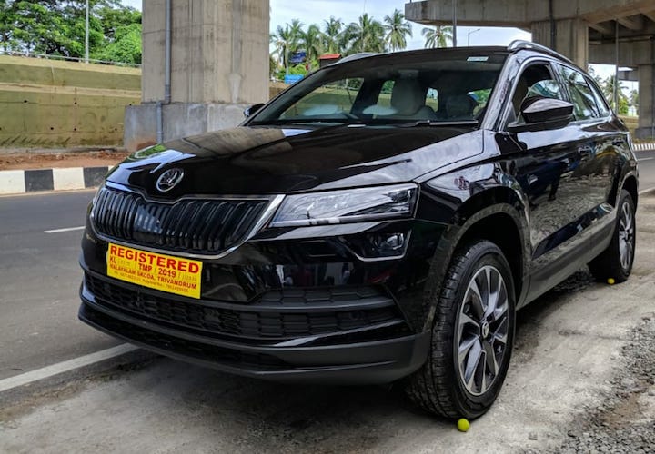 Skoda karoq black