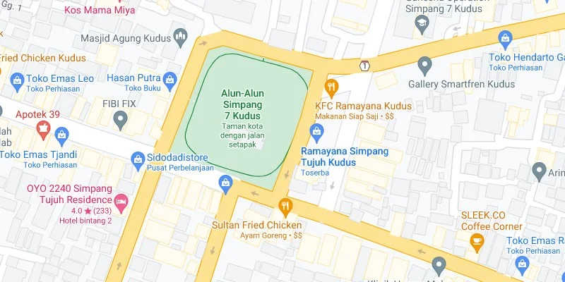 1. Pertigaan Selatan Alun-alun