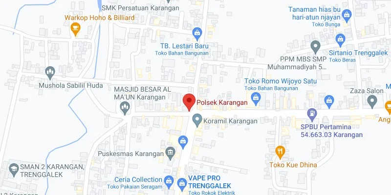 2. Perempatan Polsek Karangan