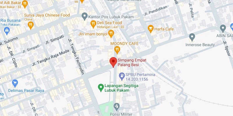 3. Simpang Empat Palang Besi