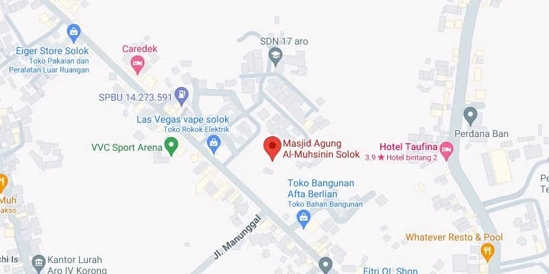 4. Sekitar Masjid Agung Al-Muhsinin