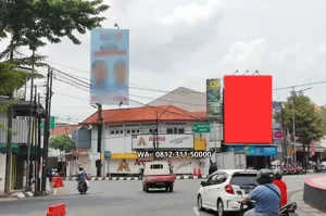 Jasa Sewa Baliho Alun-Alun Bangkalan
