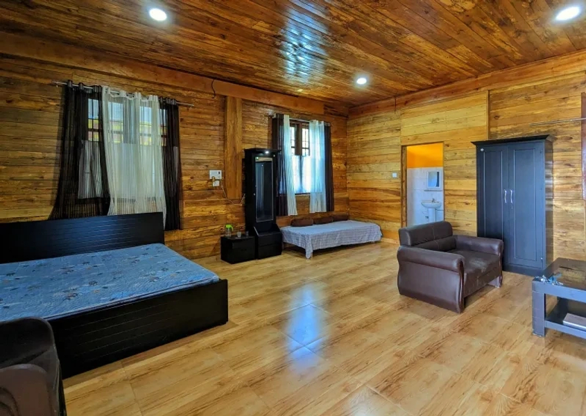 Kigwema Retreat Room Interior