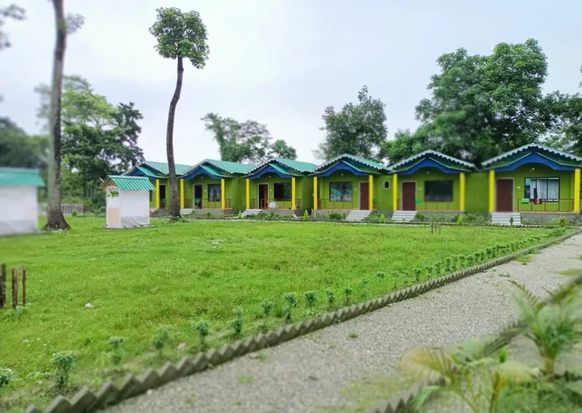 Jaldapara Retreat outside