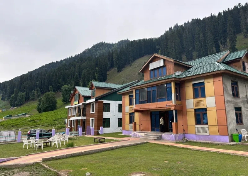 Sonmarg Retreat Campus