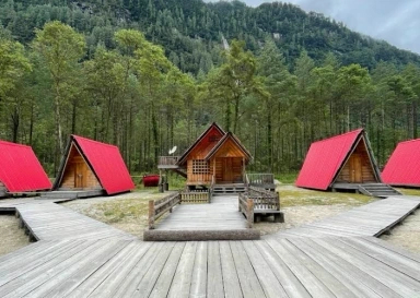 Acheso EcoHut property booking