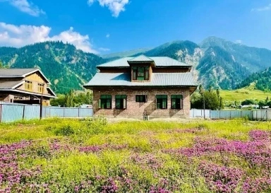 Gurez Retreat property booking
