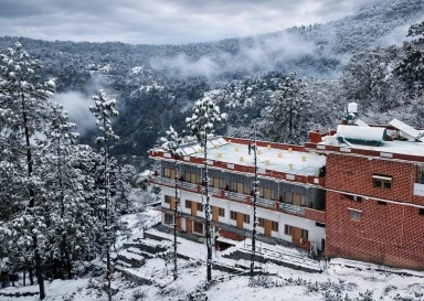 Ranikhet Retreat property booking