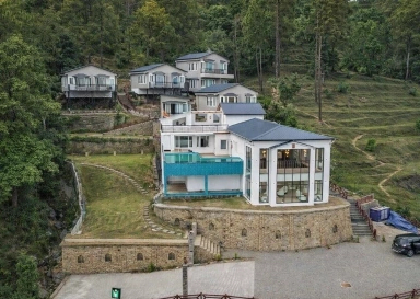 Kausani Resort property booking