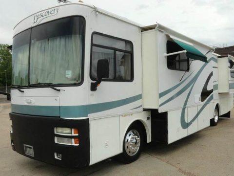Mobile estate 2002 Fleetwood Discovery 38p camper rv for sale