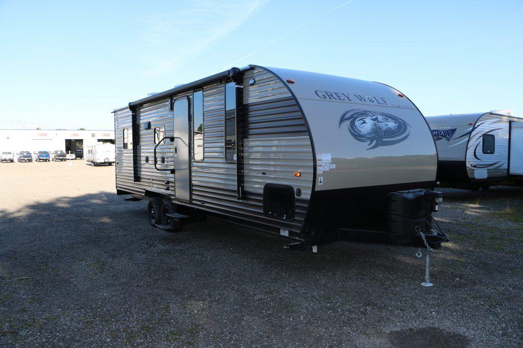 Rear load 2017 Forest River Grey Wolf 22RR Camper Campers for sale