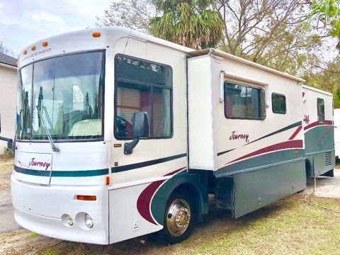 well loaded  2000 Winnebago Journey 36L camper for sale