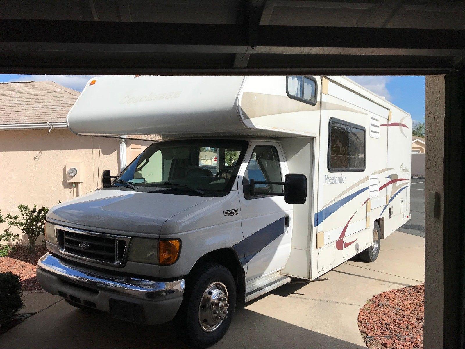 great shape 2004 Coachmen Freelander camper for sale