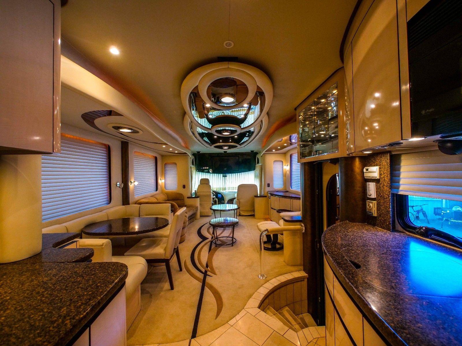 well equipped 2006 Newell camper rv Campers for sale