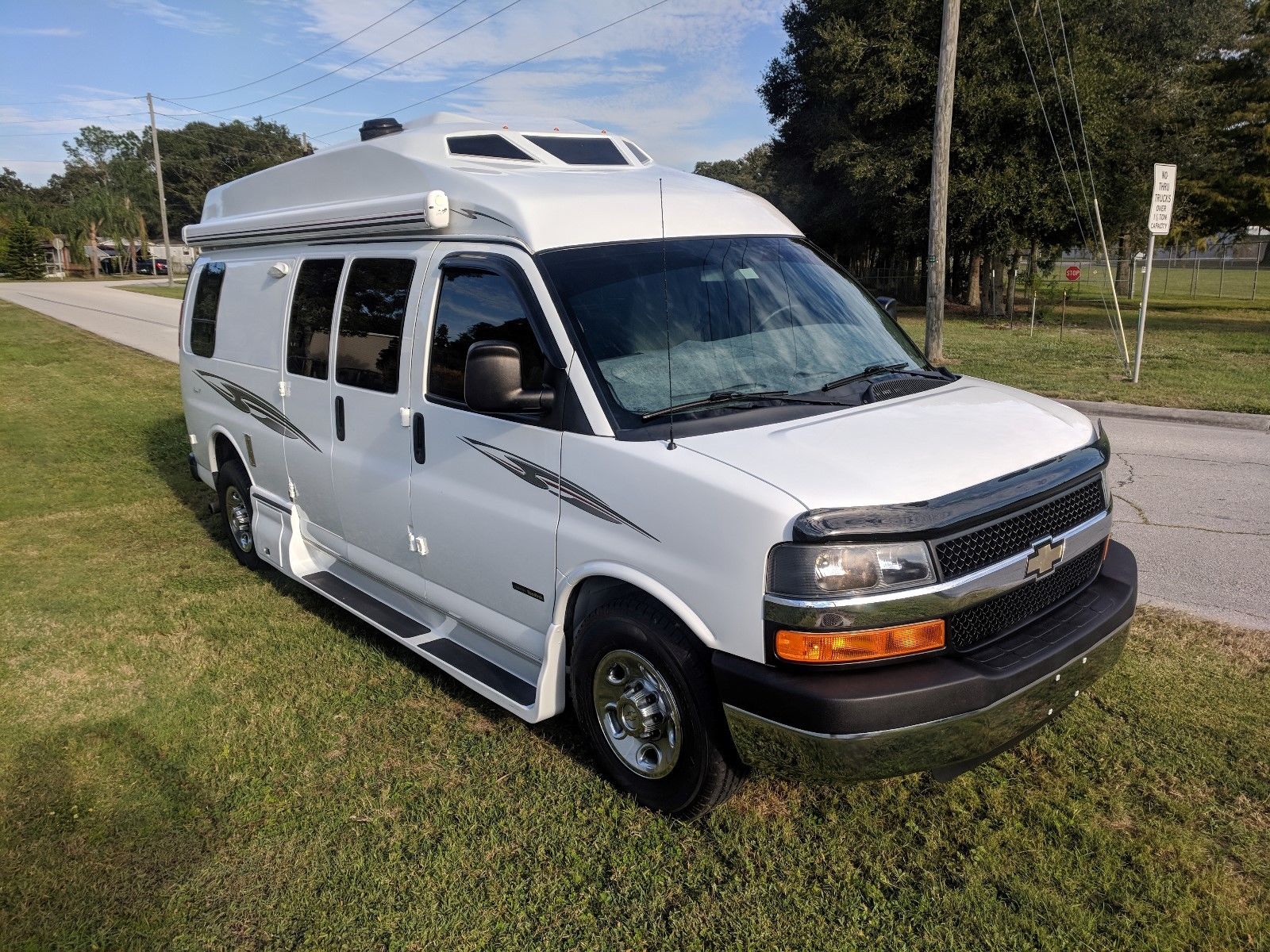 low miles 2014 Roadtrek Ranger RT camper for sale low miles 2014 Roadtrek Ranger RT camper for sale