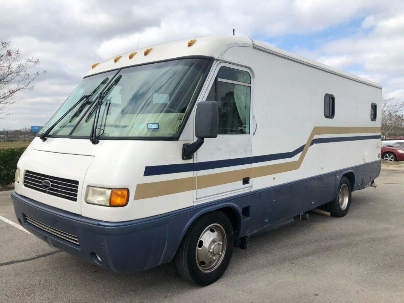 Mobile medical unit 1995 Airstream Land Yacht camper Campers for sale