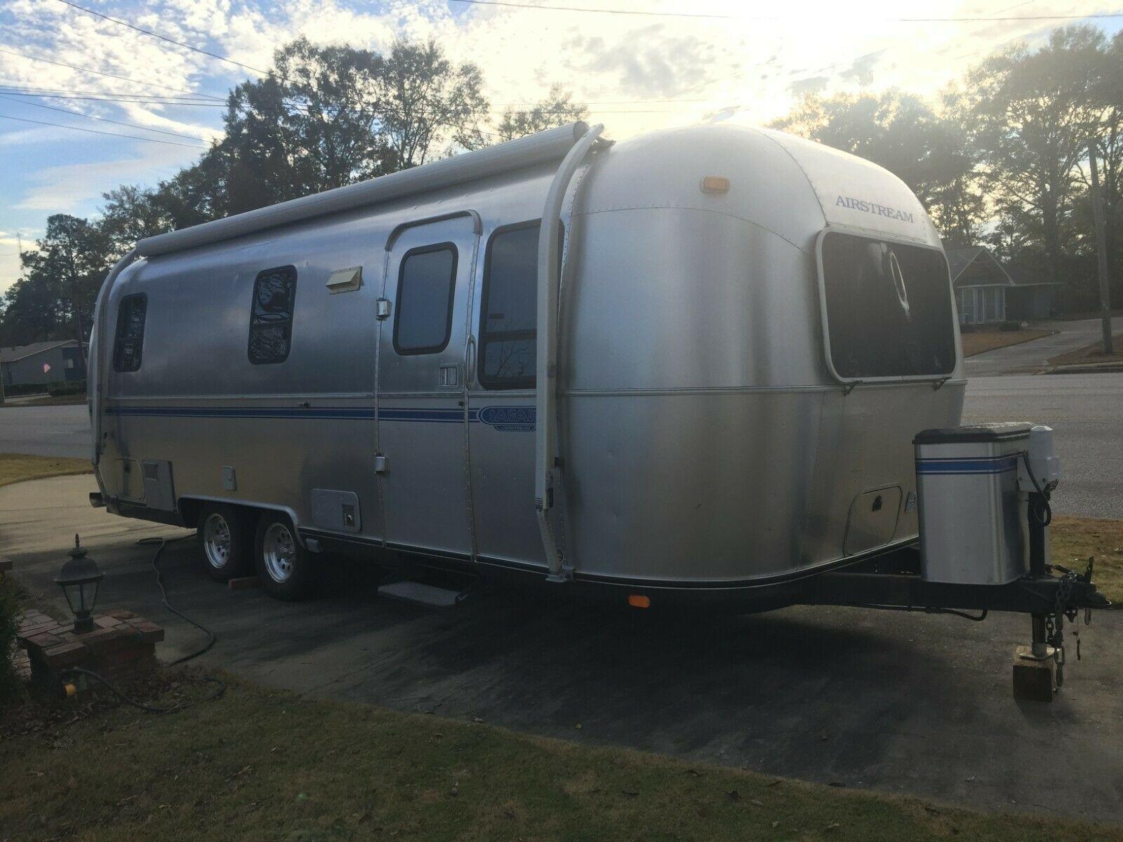 excellent shape 1998 Airstream Safari 6SL camper Campers for sale