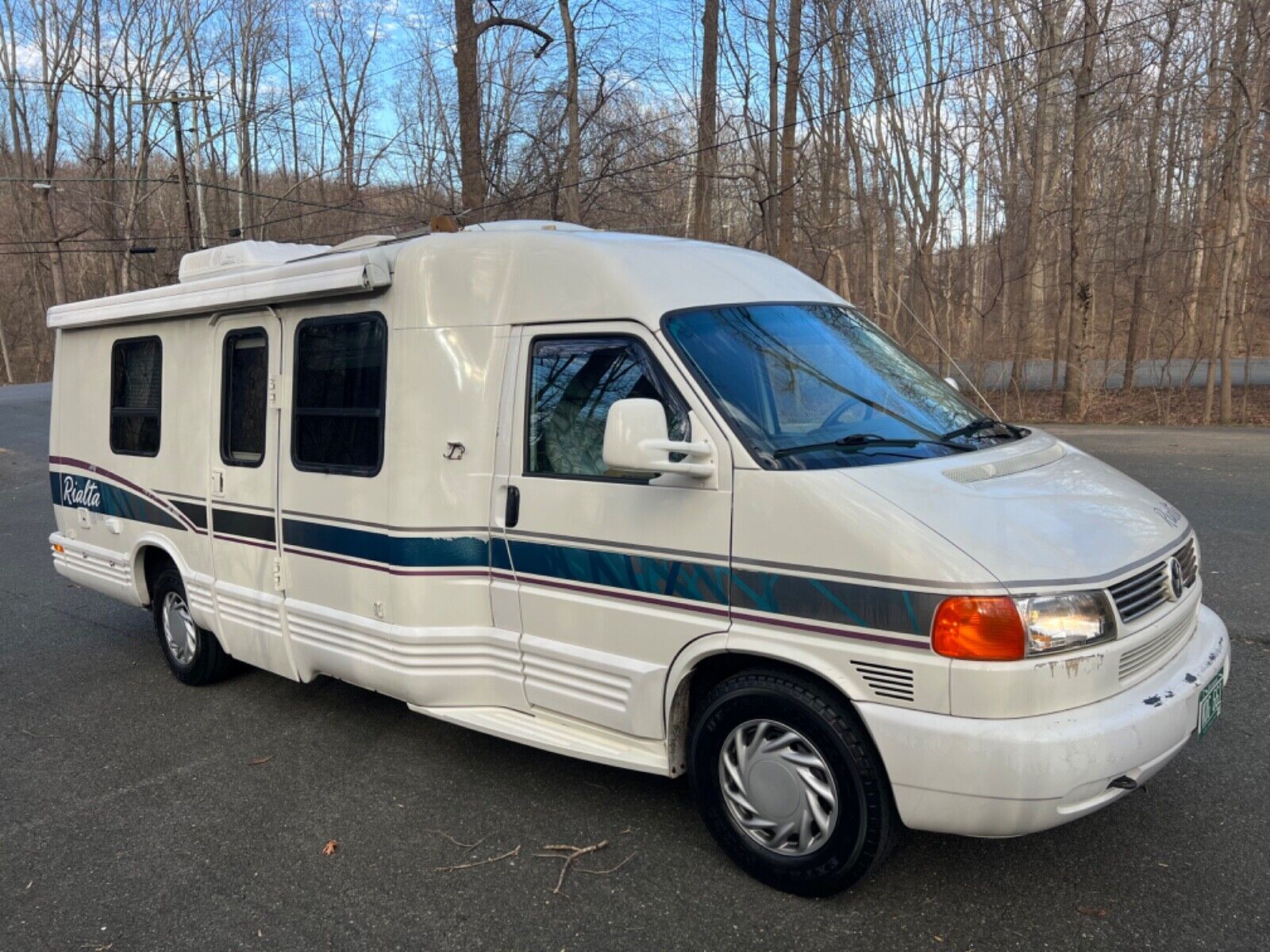 1997 Volkswagen Rialta FWD RV Motorhome Class B Only 69,800 Campers