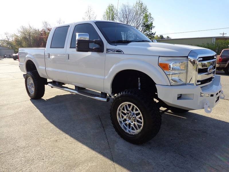 well optioned 2011 Ford F 250 Lariat 4×4 monster