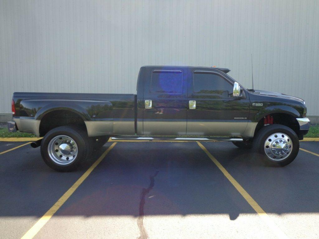 lifted 2001 Ford F 350 Lariat dually pickup monster