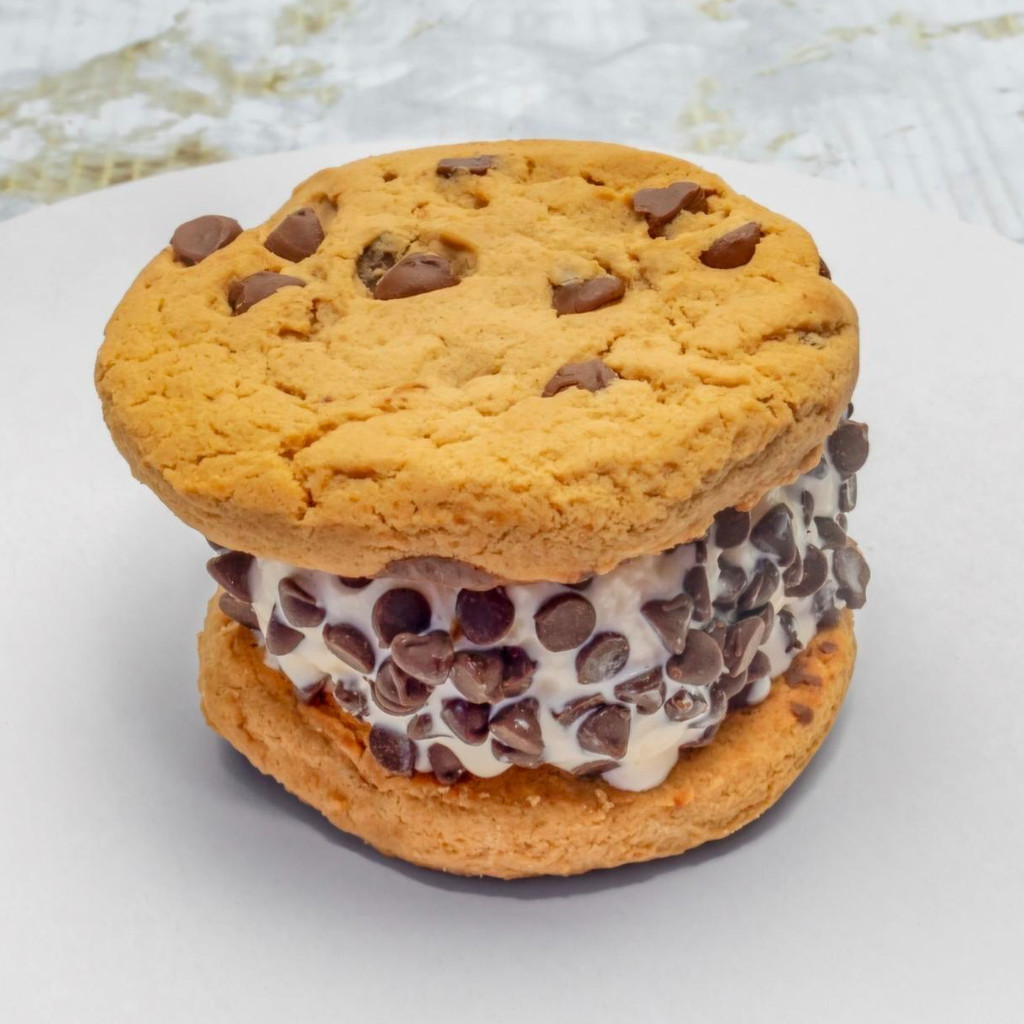 Image-Cookie Ice Cream Sandwiches