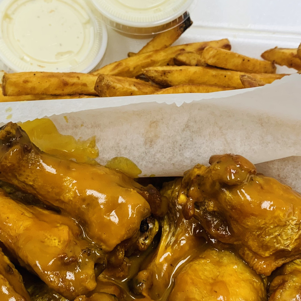 Image-10pc Wing with Fries + Ranch Dressing