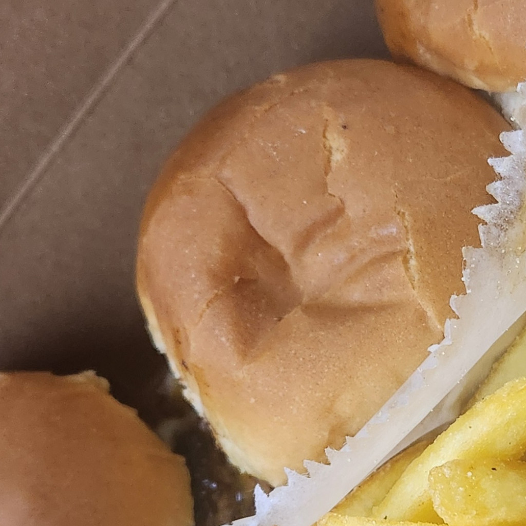 Image-3t Cheeseburger