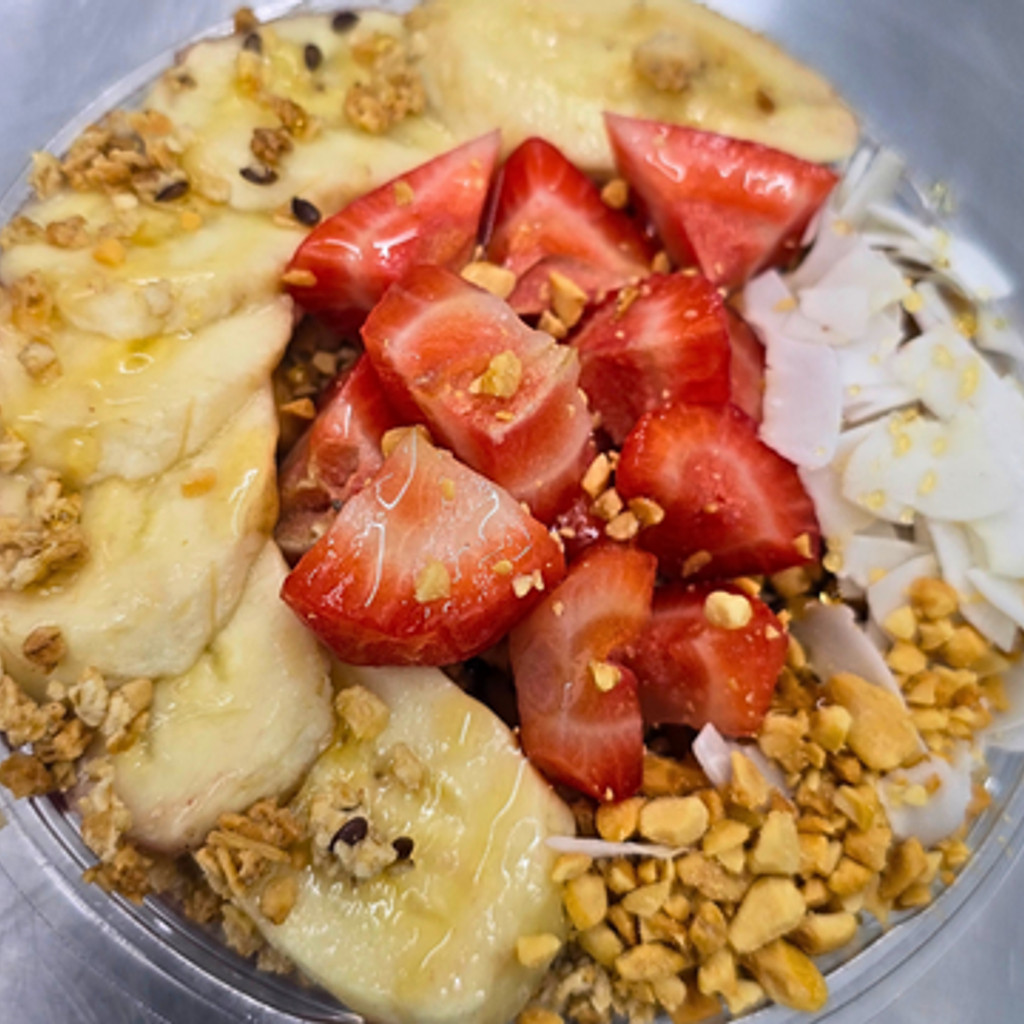 Image-The Yum Bowl 🍓🥥✨