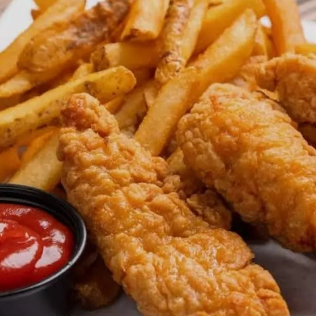 Image-9 PCS chicken tenders with fries