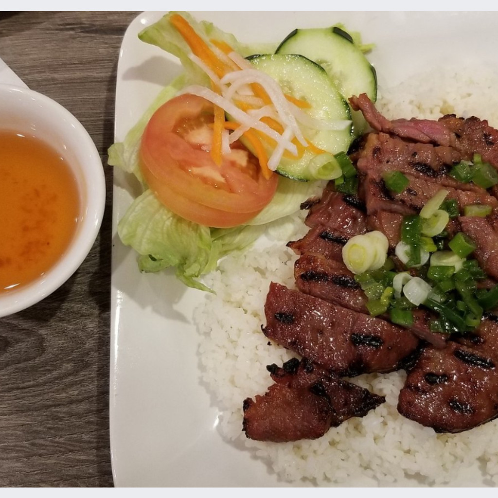 Image-RD2. GRILLED BEEF WITH RICE