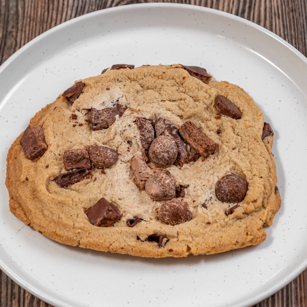 Image-Chocolate Chip Cookie