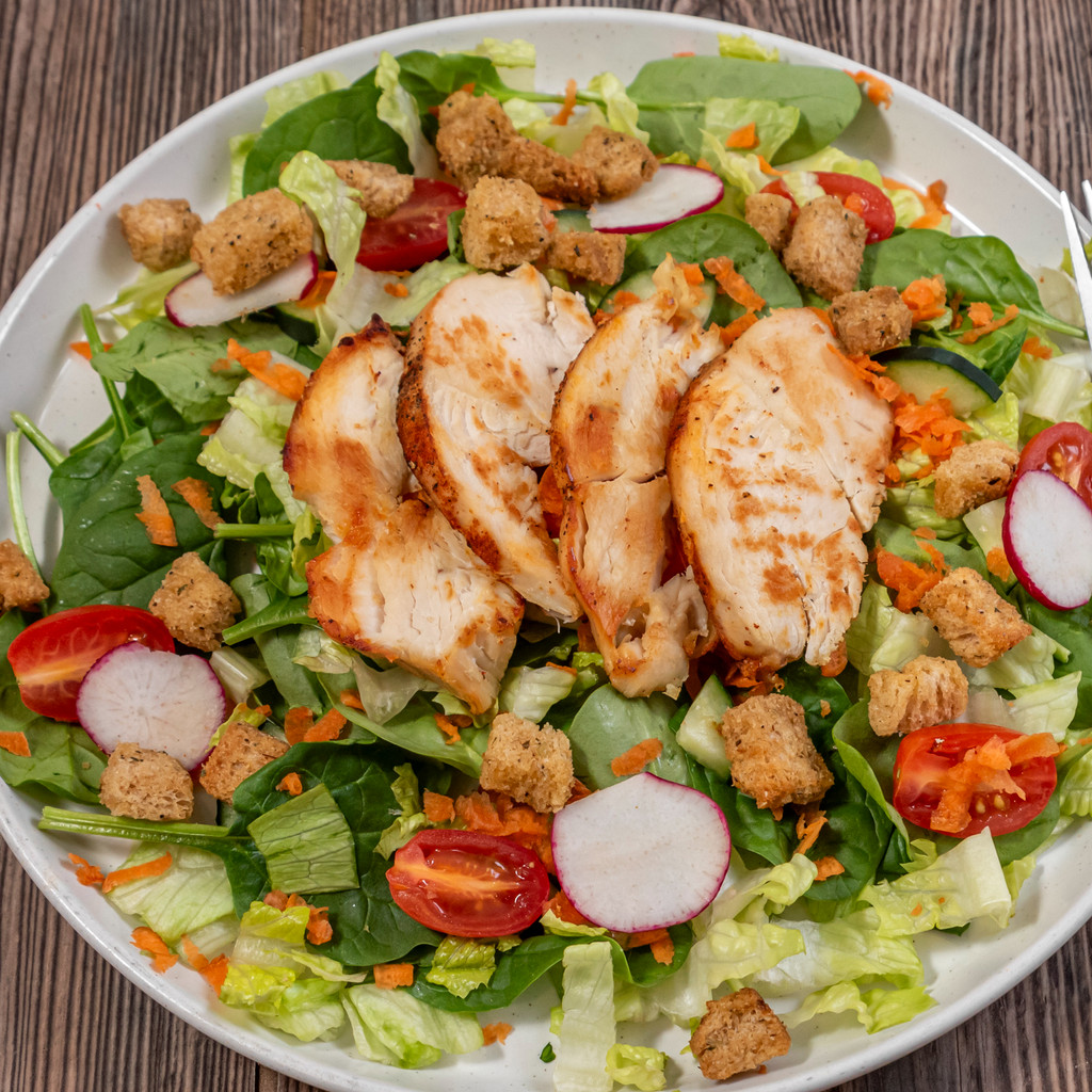 Image-Grilled Chicken Garden Salad