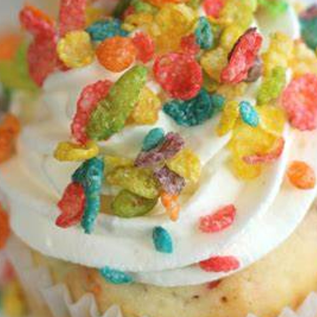Image-Fruity Pebbles Cupcake