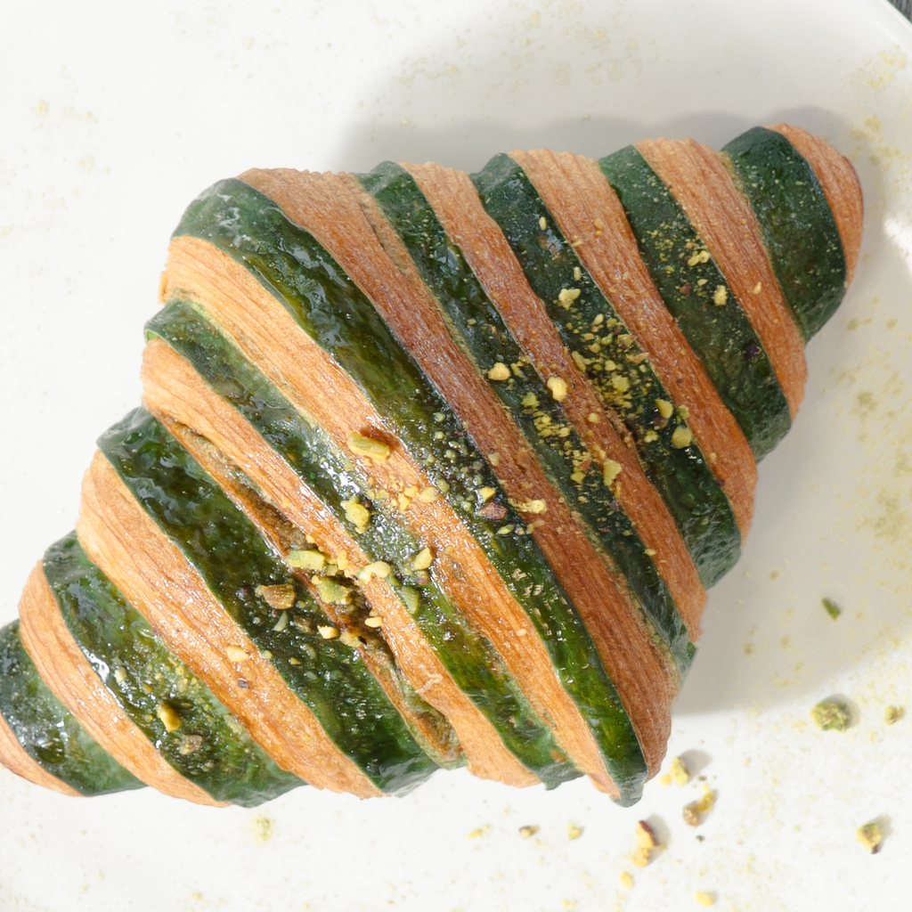 Image-Pistachio Croissant Grande