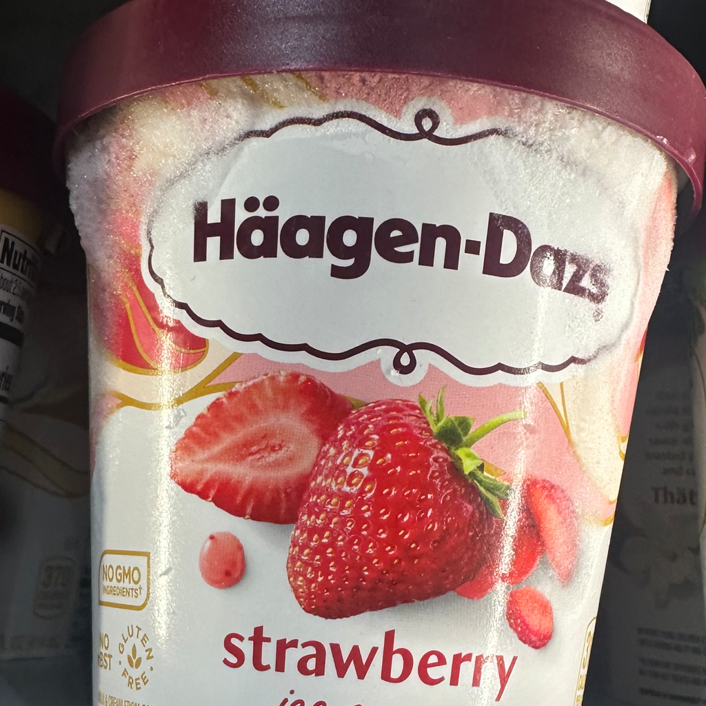 Image-strawberry ice cream